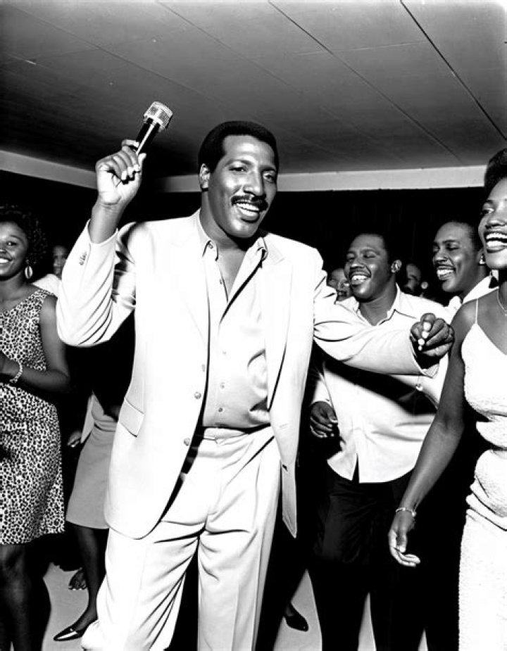 Lionel Richie: A Journey Through the Life and Music of the Iconic Singer - SarkariResult