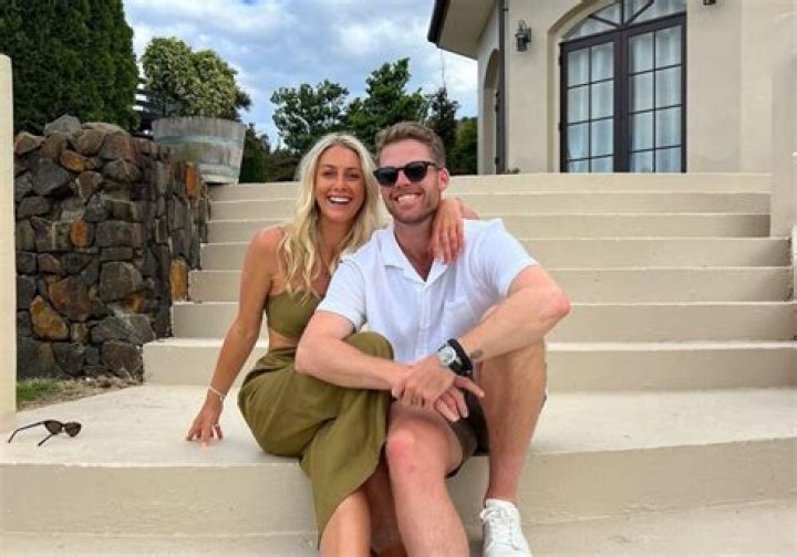 
Lockie Ferguson Wife: Is He Married To Girlfriend Emma Komocki? Relationship Timeline And Age Gap 