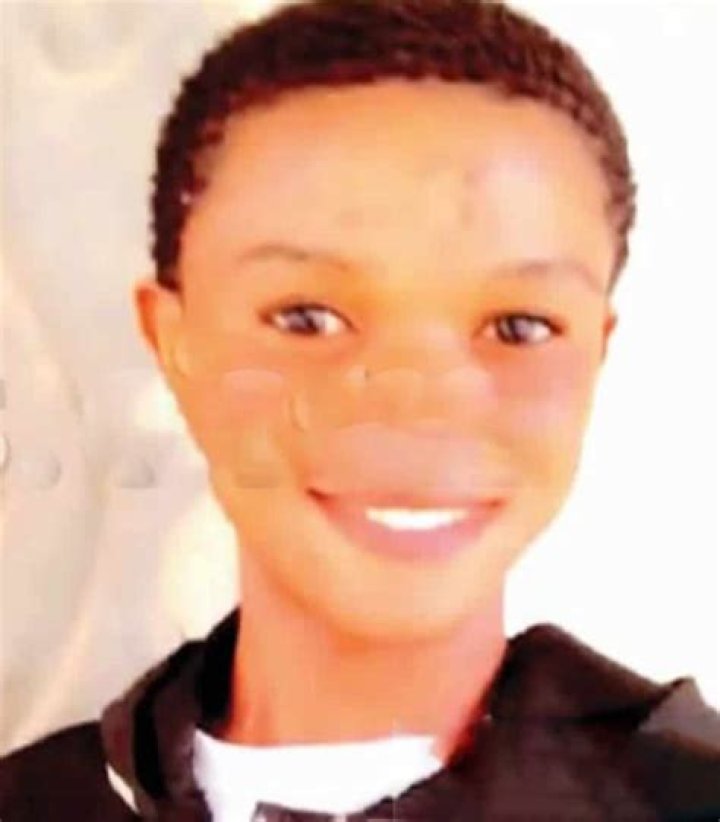 
Logos Student, Nureni Kekereowo, 20, dies after being fed beans by his teenage Friends 