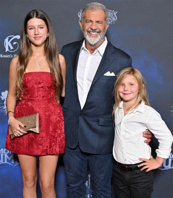 Lucia Gibson (Mel Gibson’s Daughter) Bio, Wiki, Age, Height, Parents, Mother, Movies, and Net Worth