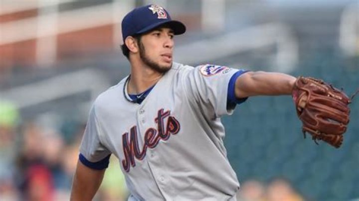 
Luis Cessa Height, Weight, Net Worth, Age, Birthday, Wikipedia, Who, Nationality, Biography 