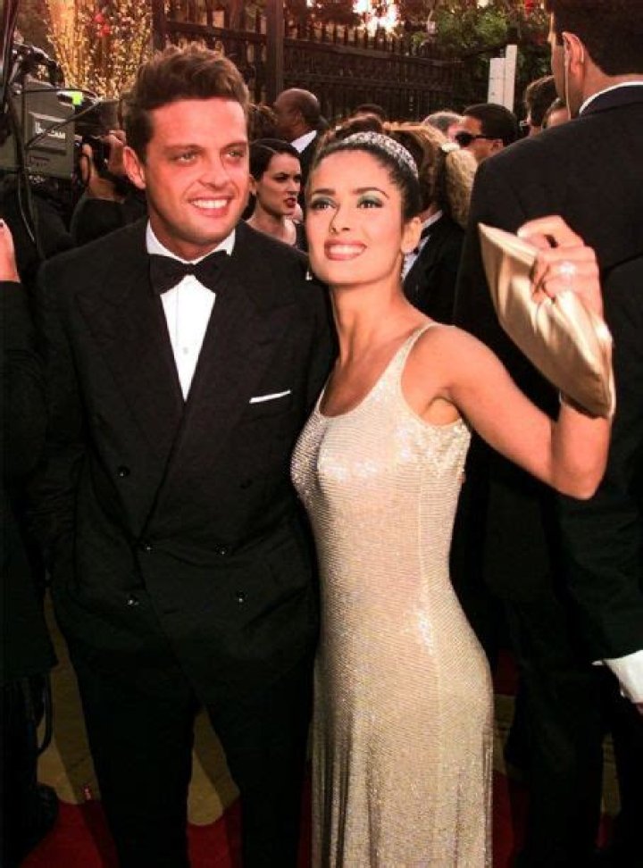Luis Miguel Wife: Is Luis Miguel Married?