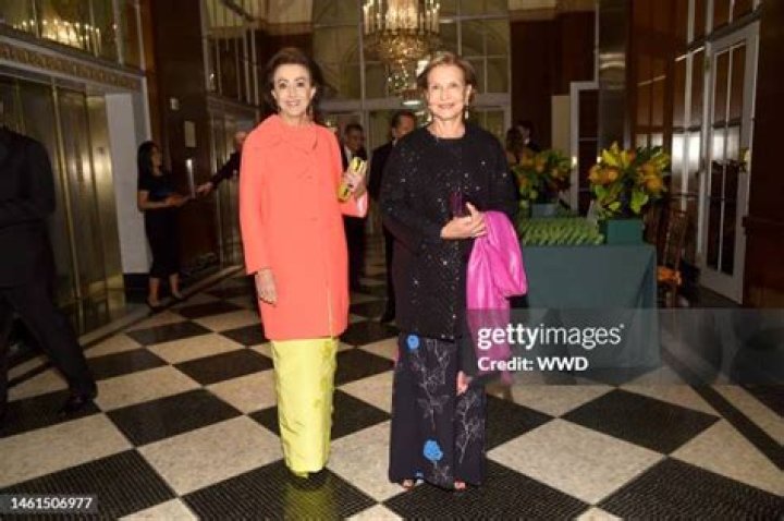 Lynn Nesbit Net Worth