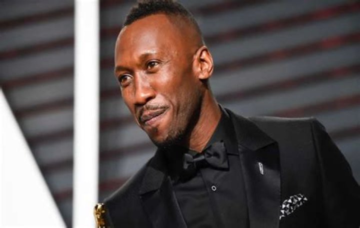 Mahershala Ali Height, Weight, Net Worth, Age, Birthday, Wikipedia, Who, Instagram, Biography