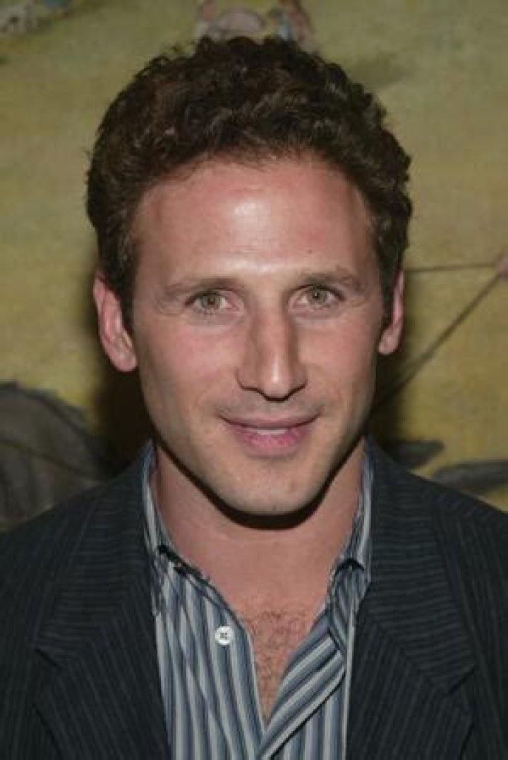 Mark Feuerstein Biography, Age, Net worth, Actor, Movies, T v Shows, Kids, plastic surgery, Royal pains