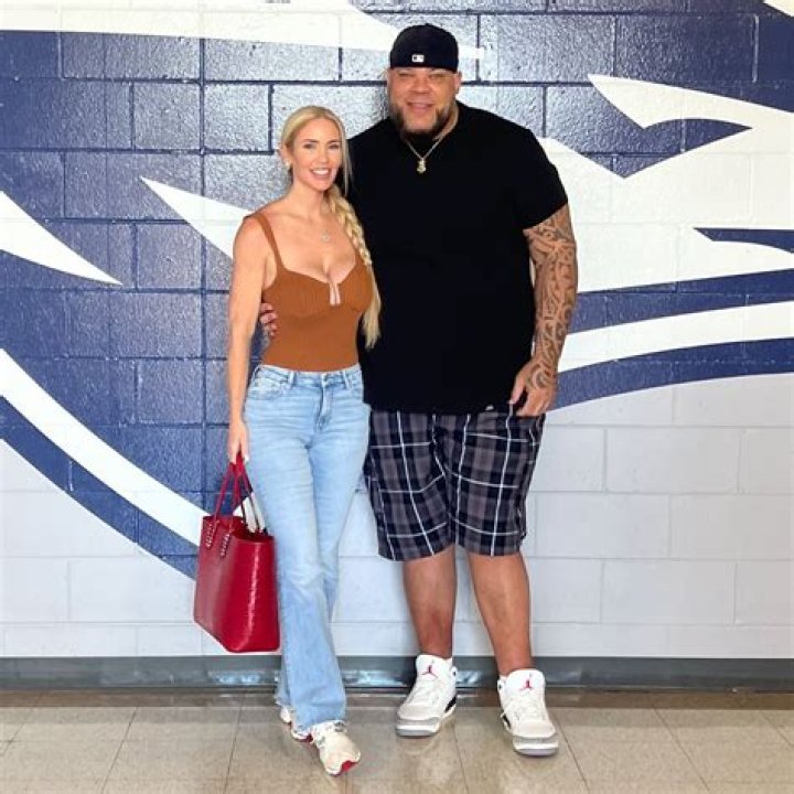 Marty Smith Bio, Wiki, Age, Height, Parents, Wife, ESPN, Salary, and Net Worth