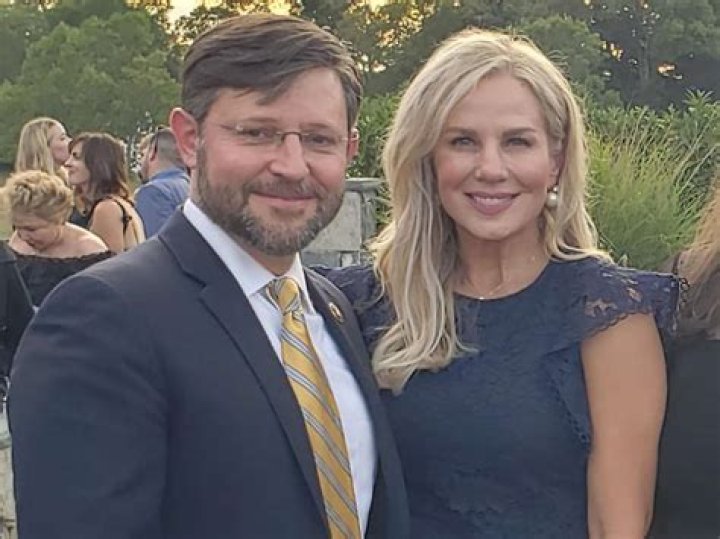 Meg Tirrell Bio, Age, Family, Married, Son, CNBC, Salary, Net worth