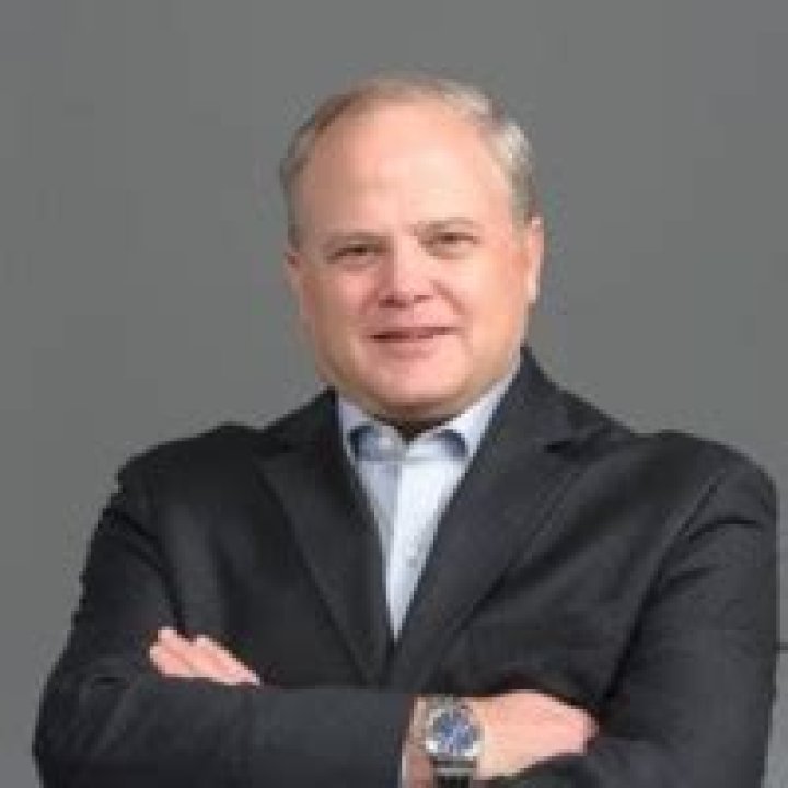 Michael Bishop Net Worth