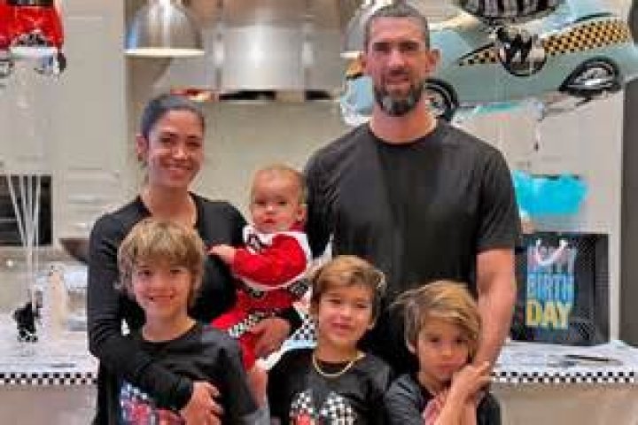 Michael Phelps Ethnicity : Biography, Net worth, Age, Family & More details - SarkariResult