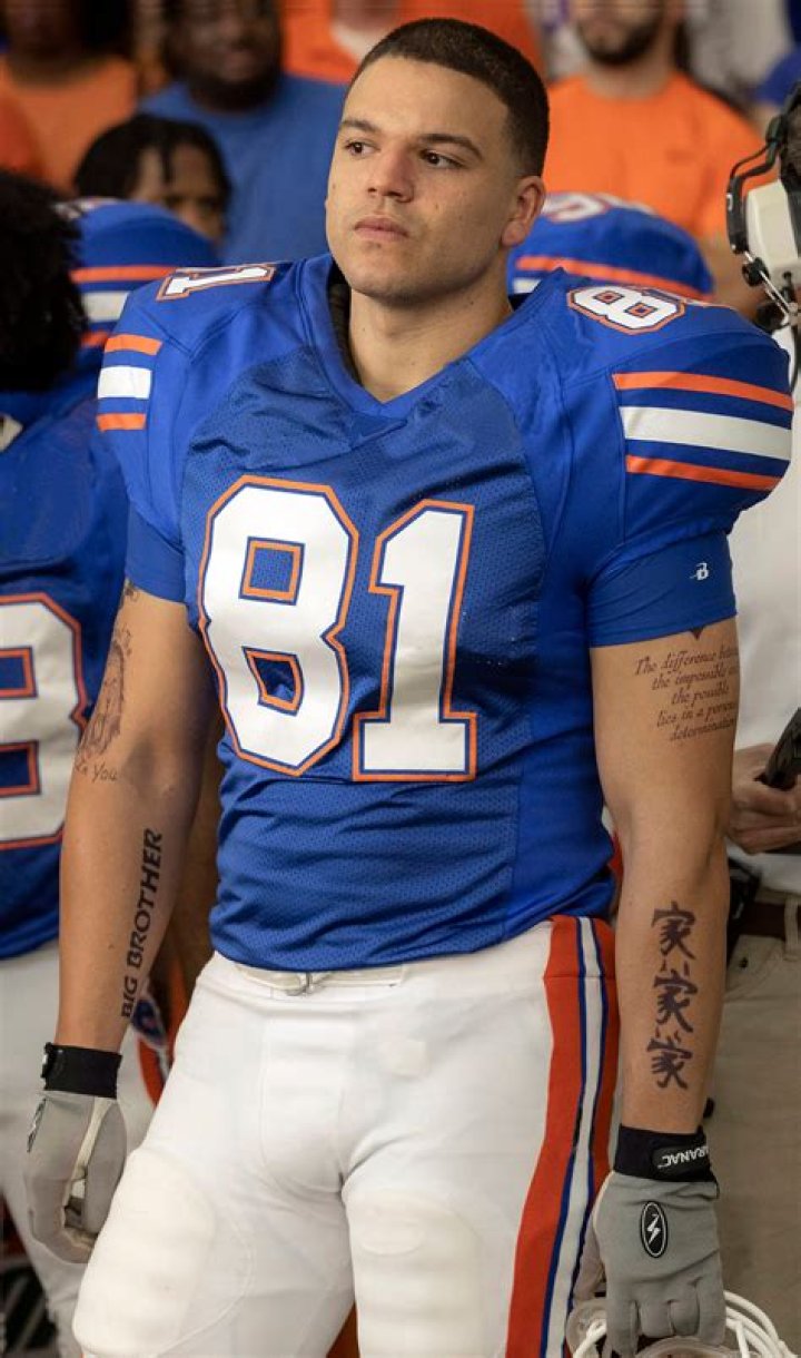 Mike Rivera (American football)