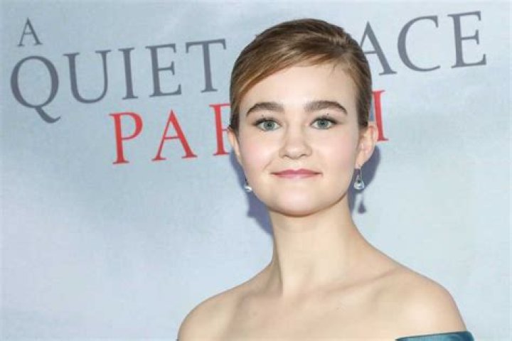 Millicent Simmonds Height, Weight, Net Worth, Age, Birthday, Wikipedia, Who, Instagram, Biography