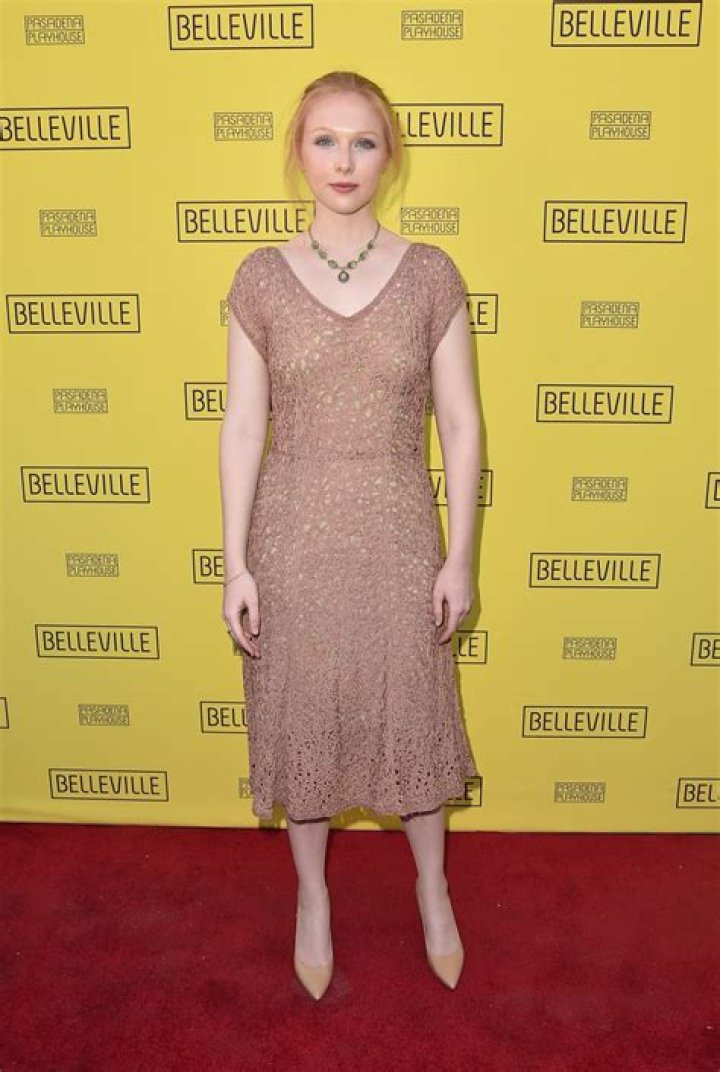 Molly Quinn Net Worth: Details About Bf, Career, Film, Income, Home, Age - SarkariResult