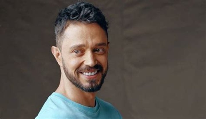 Murat Boz Height, Weight, Body Measurements, Shoe Size