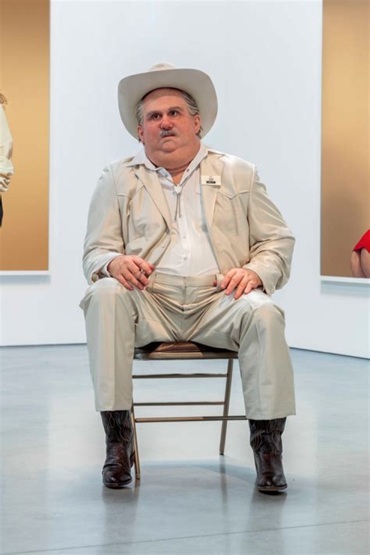 Nadia lee cohen Height, Weight, Net Worth, Age, Birthday, Wikipedia, Who, Nationality, Biography