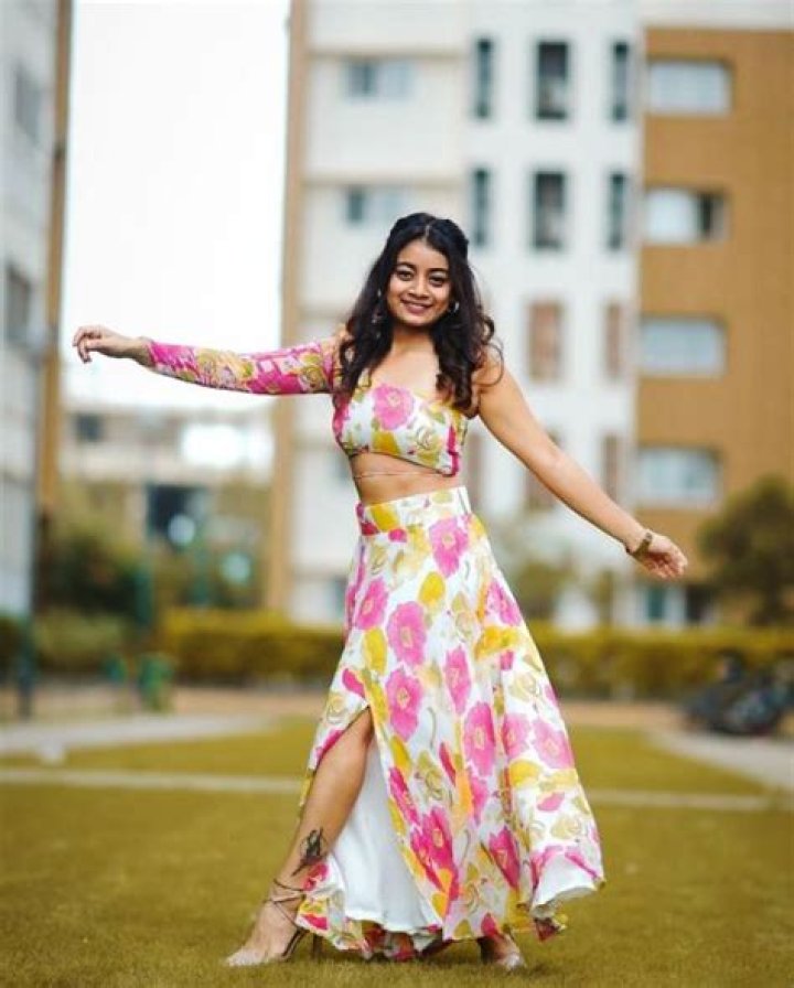 
Nainika Anasuru Height, Weight, Net Worth, Age, Birthday, Wikipedia, Who, Nationality, Biography 