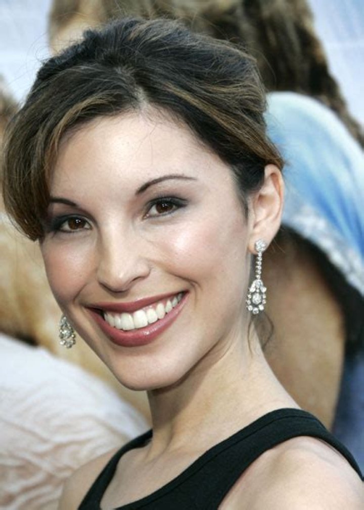 Nancy De Mayo Net Worth