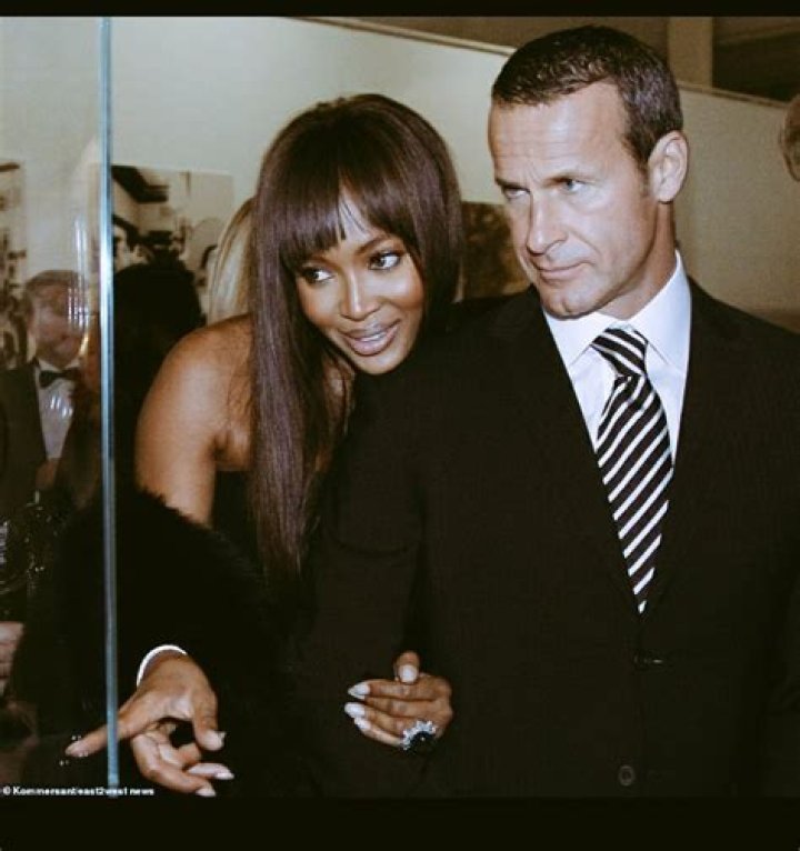 Naomi Campbell: dating, net worth, tattoos, smoking & body measurements