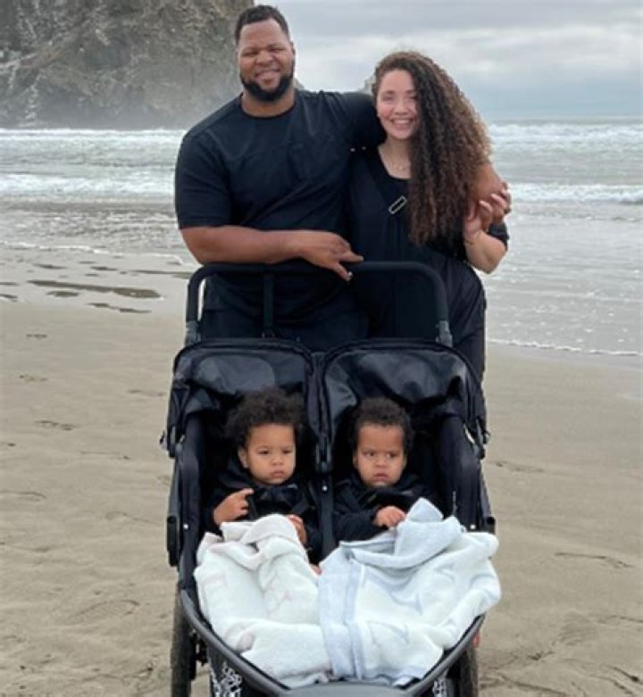 Ndamukong Suh Family: Meet His Twins, Parents, Ethnicity And Net Worth