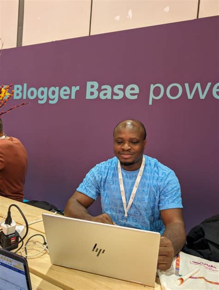
Net Worth of Ghana’s Richest Blogger; Akesse Moise Sanza and Biography 