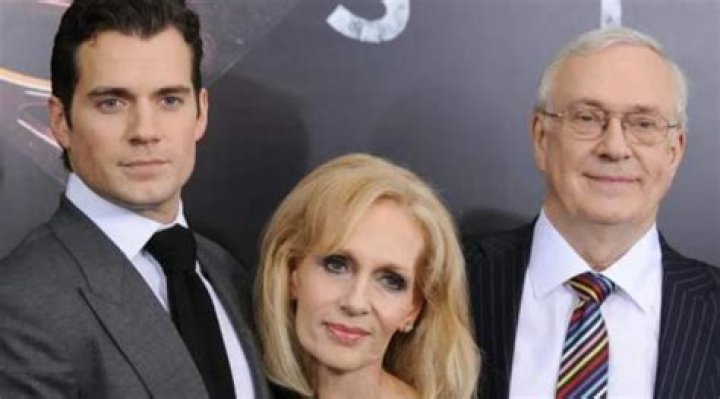 Niki Richard Dalgliesh Cavill Height, Weight, Net Worth, Age, Birthday, Wikipedia, Who, Instagram, Biography