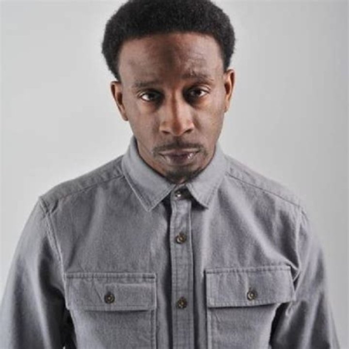 Omar Scroggins Net Worth