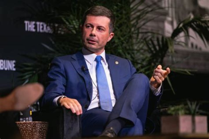 Pete Buttigieg Net Worth: Details About Age, Husband, Politics, Twitter - SarkariResult