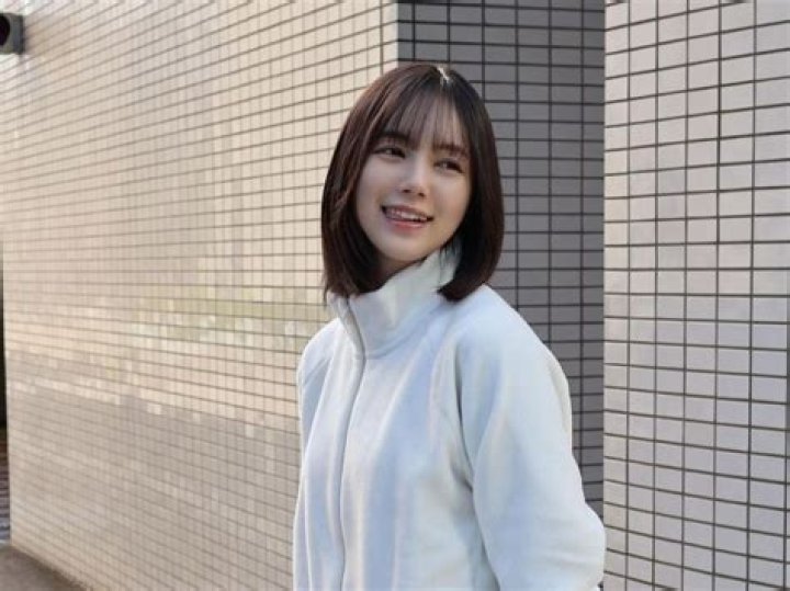 Remu Suzumori Height, Weight, Net Worth, Age, Birthday, Wikipedia, Who, Nationality, Biography