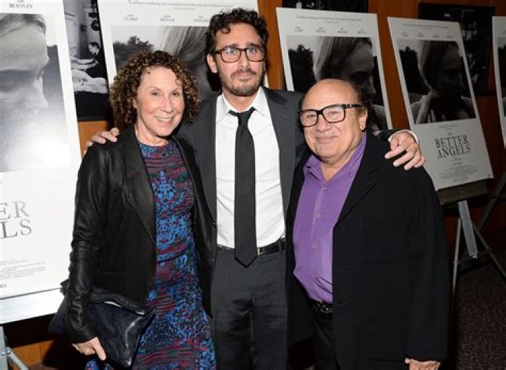 Rhea Perlman Children: Lucy DeVito, Jake DeVito and Grace Fan DeVito