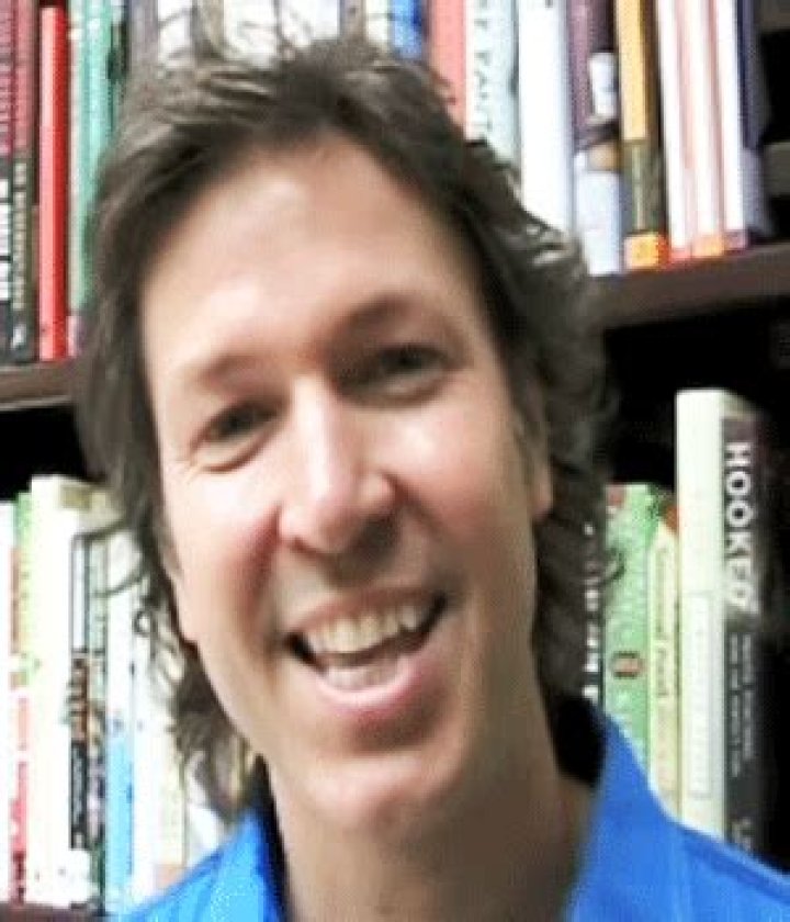 
Ricardo Larrivée Height, Weight, Net Worth, Age, Birthday, Wikipedia, Who, Nationality, Biography 