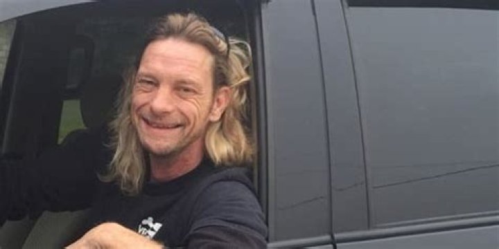 Ricky Bretherton Height, Weight, Net Worth, Age, Birthday, Wikipedia, Who, Instagram, Biography