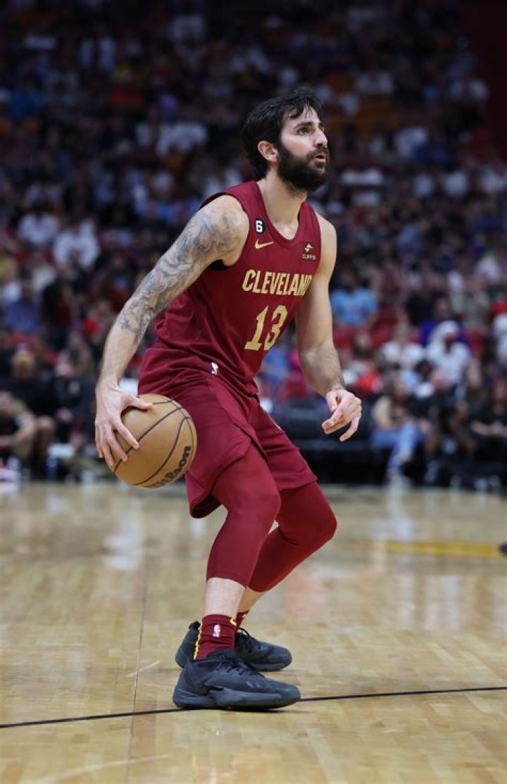 Ricky Rubio Age, Wiki, Biography, Wife, Children, Salary, Net Worth, Parents