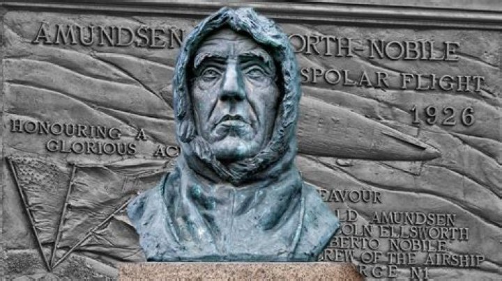 Roald Amundsen Biography, Facts, Ship and South Pole