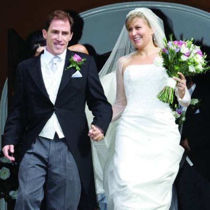 
Rob Brydon’s Wife Avoids The Limelight 
