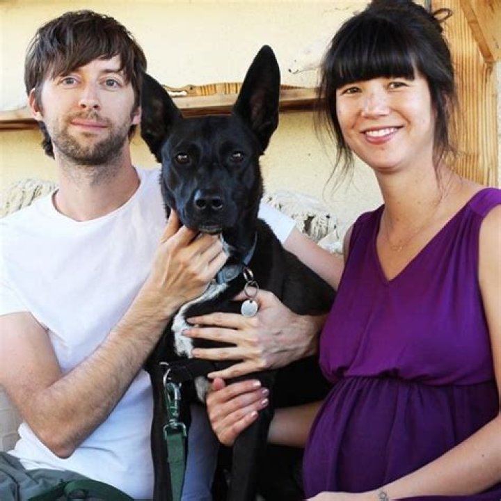 
Rob Kerkovich is Married to Wife: Anjali Prasertong. Kids. 