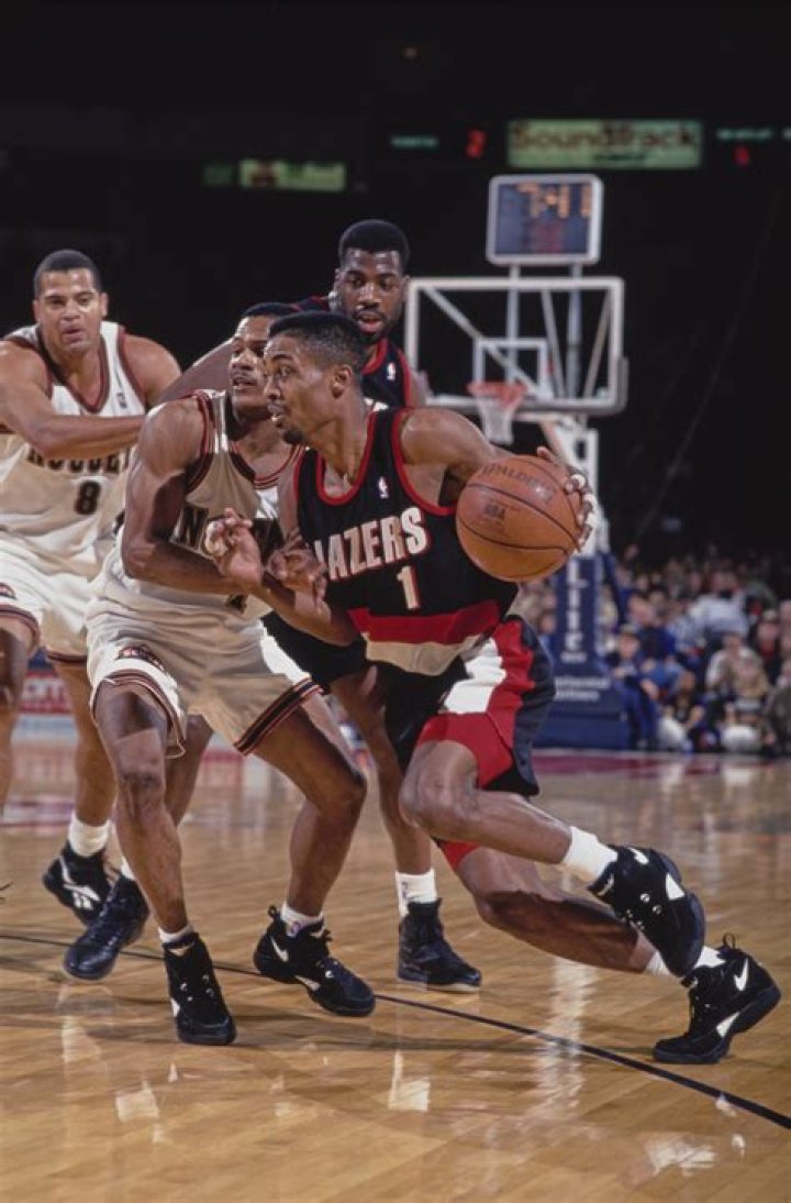 Rob Strickland Net Worth