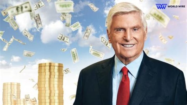 Robert Michael Ryan Net Worth, Income, Salary, Earnings, Biography