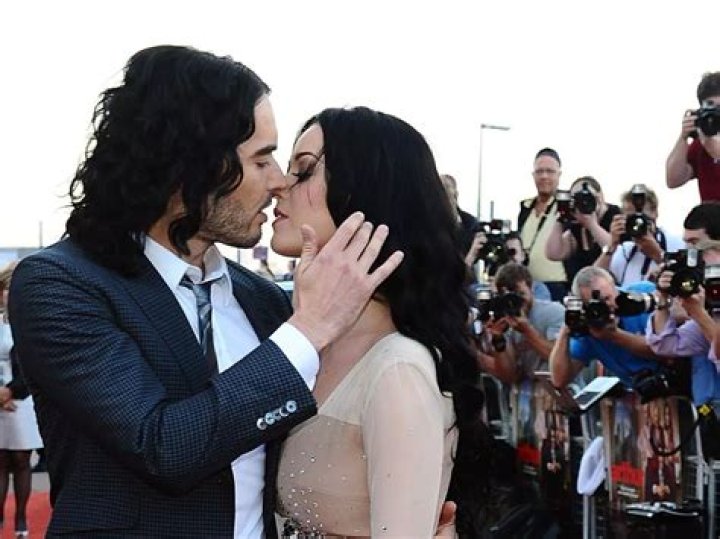 Russell Brand Net Worth 2023 : How Much Rich is He Now? - SarkariResult