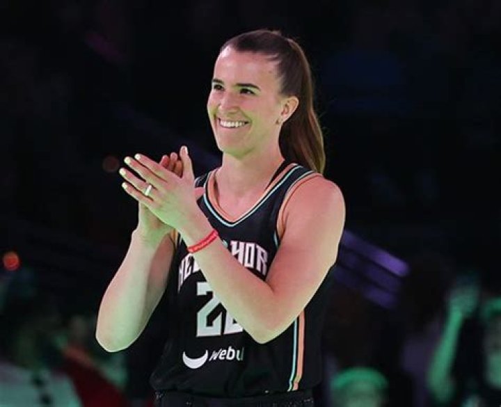 Sabrina Ionescu Height - What Is The Height of Sabrina Ionescu