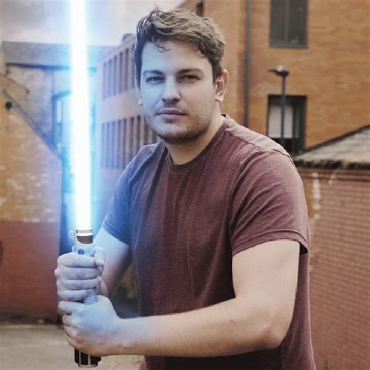 Sam Houghton Net Worth