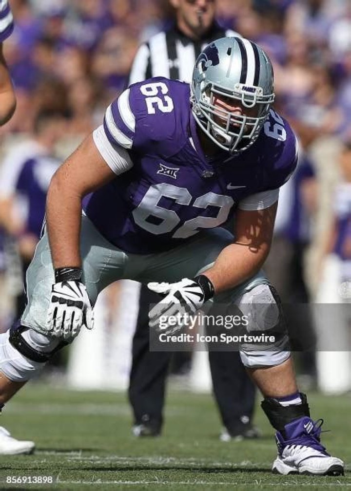 Scott Mitchell (offensive lineman)