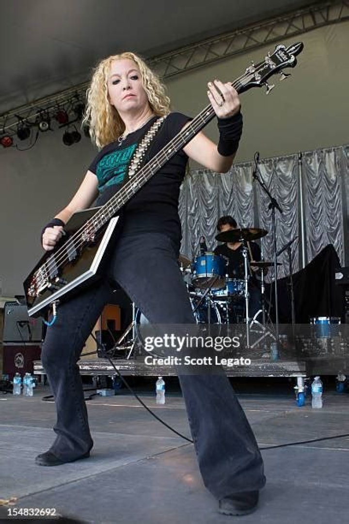 Sean Yseult Net Worth