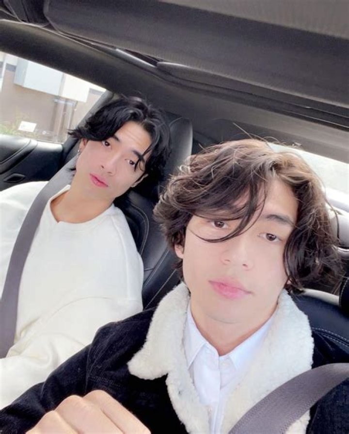 Sebastian Moy Bio, Wiki, Age, Height, Family, Girlfriend, TikTok star, and Net Worth.