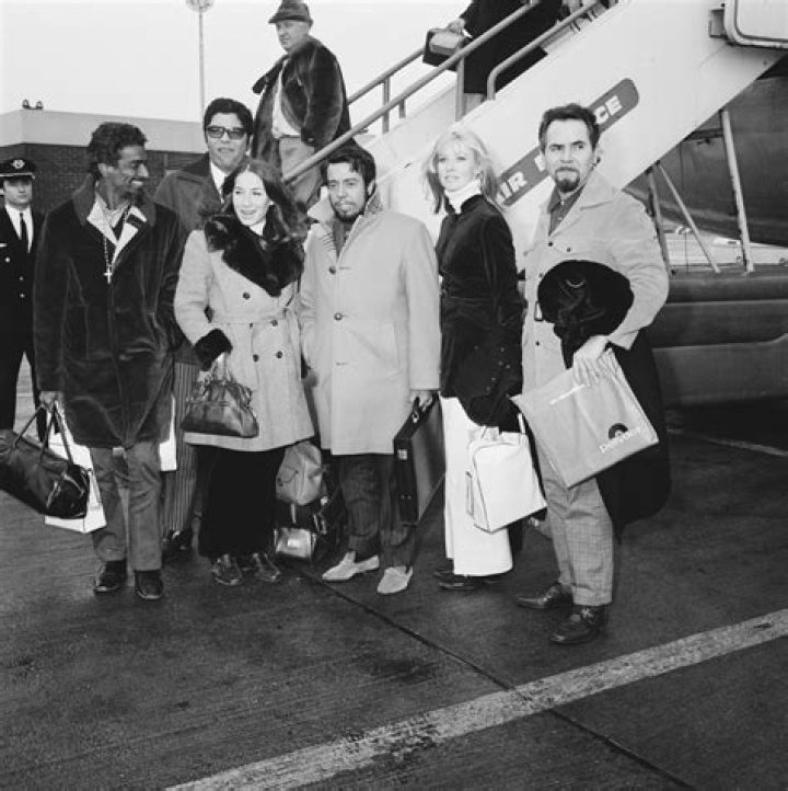 Sergio Mendes Net Worth