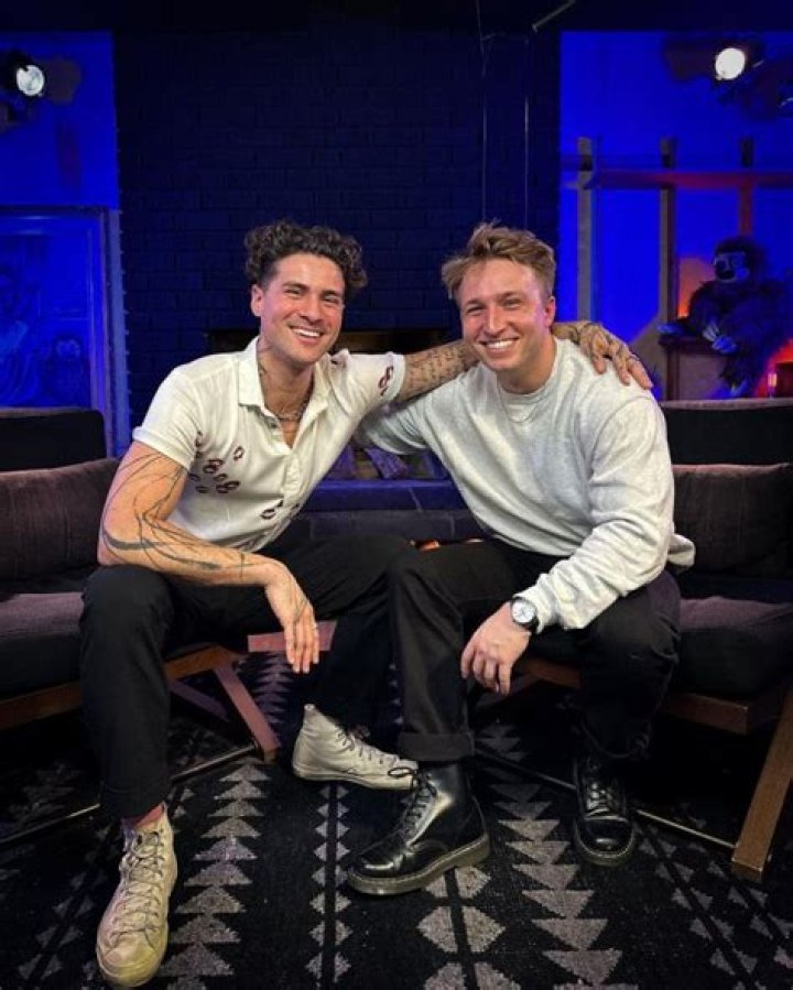 Shayne Topp Wiki, Girlfriend, Net worth, Height, Parents