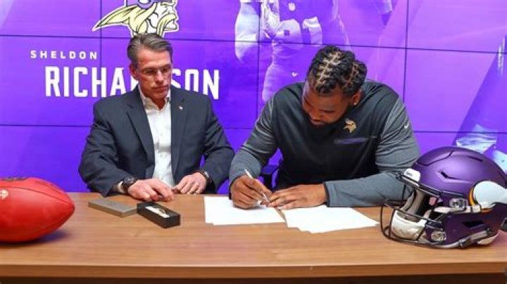 Sheldon Richardson Contract, PFF, Instagram, Number, Draft, Net Worth, Salary, College