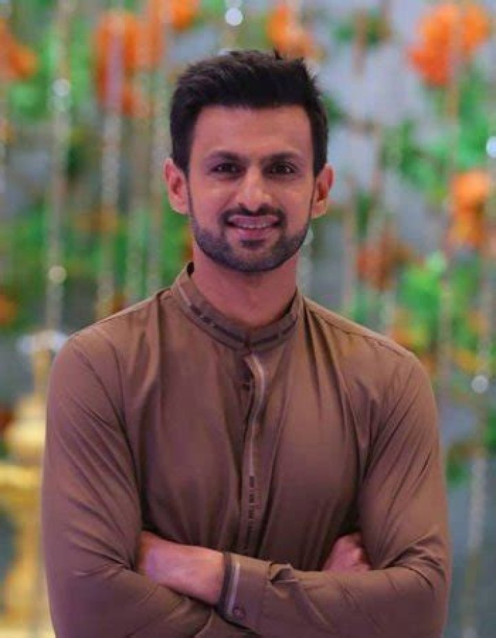 Shoaib Malik Height, What Is The Height Of Shoaib Malik? - SarkariResult