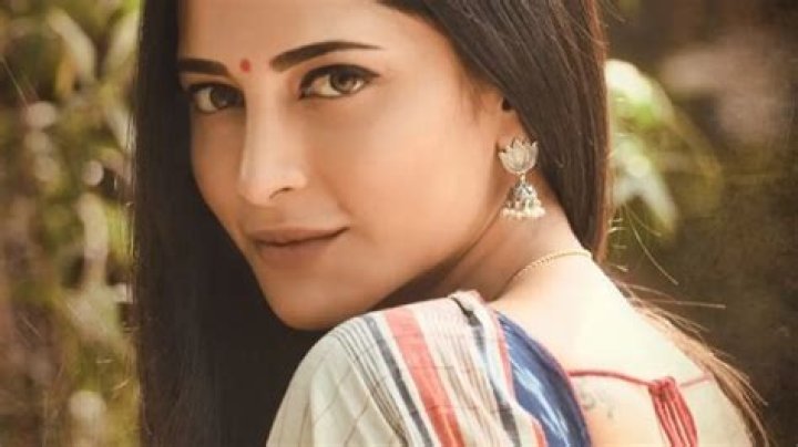 Shruti Haasan Height, What Is The Height Of Shruti Haasan? - SarkariResult