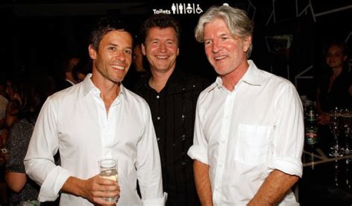 Simon Phillips Net Worth