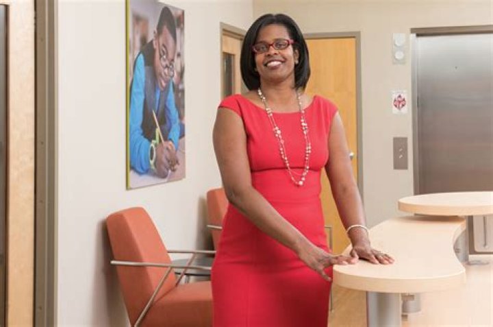 Sonja Santelises Height, Weight, Net Worth, Age, Birthday, Wikipedia, Who, Instagram, Biography