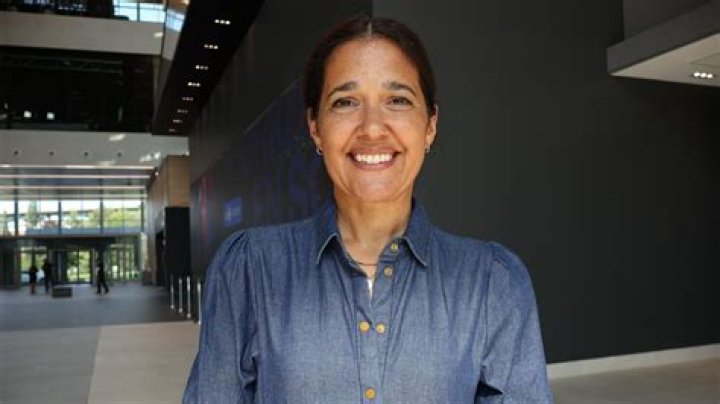 Sophie Fouron: Find Her Wikipedia, Husband And Age